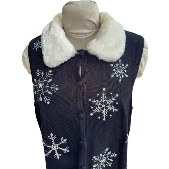 Merry & Bright Womens SweaterVest Sweater Snowflake Black/White Furry Collar XL - Picture 2 of 6